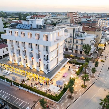 Hotel Albatros Rimini Exterior photo